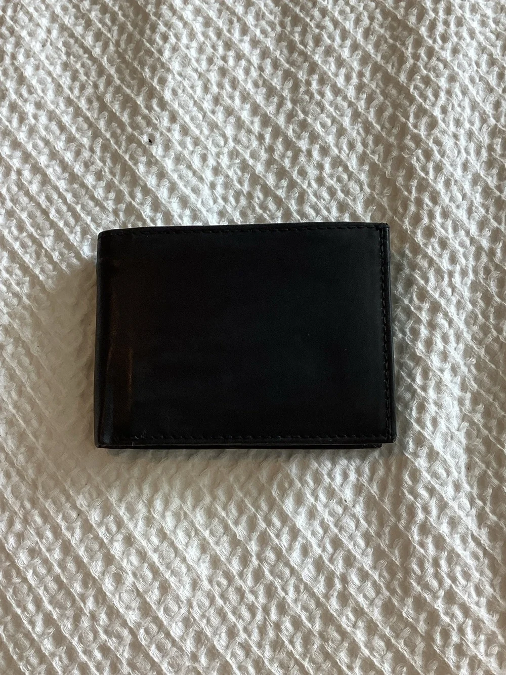 Classic‎ Black Leather Bi-Fold Wallet